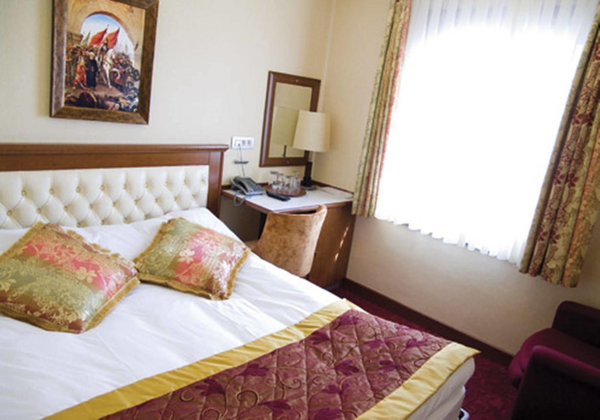 Hotel Linda Istanbulská provincie Exteriér fotografie